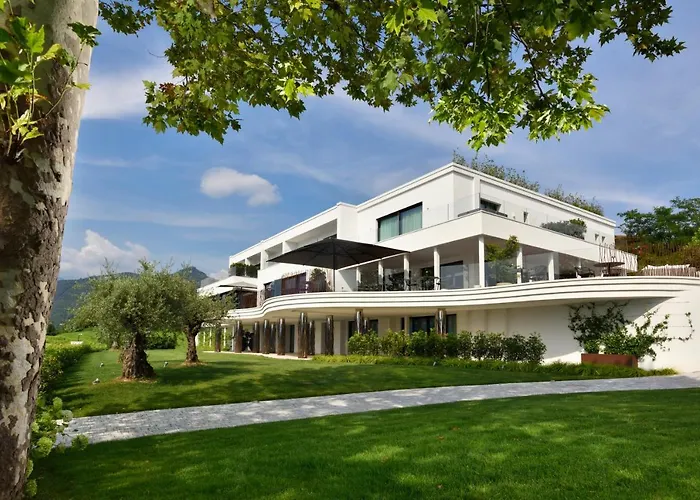 Bianca Relais, By R Collection Oggiono