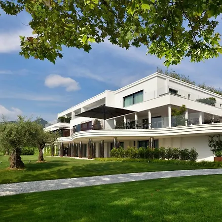 Bianca Relais, By R Collection Oggiono