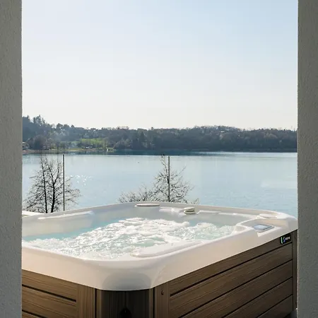 Bianca Relais, By R Collection